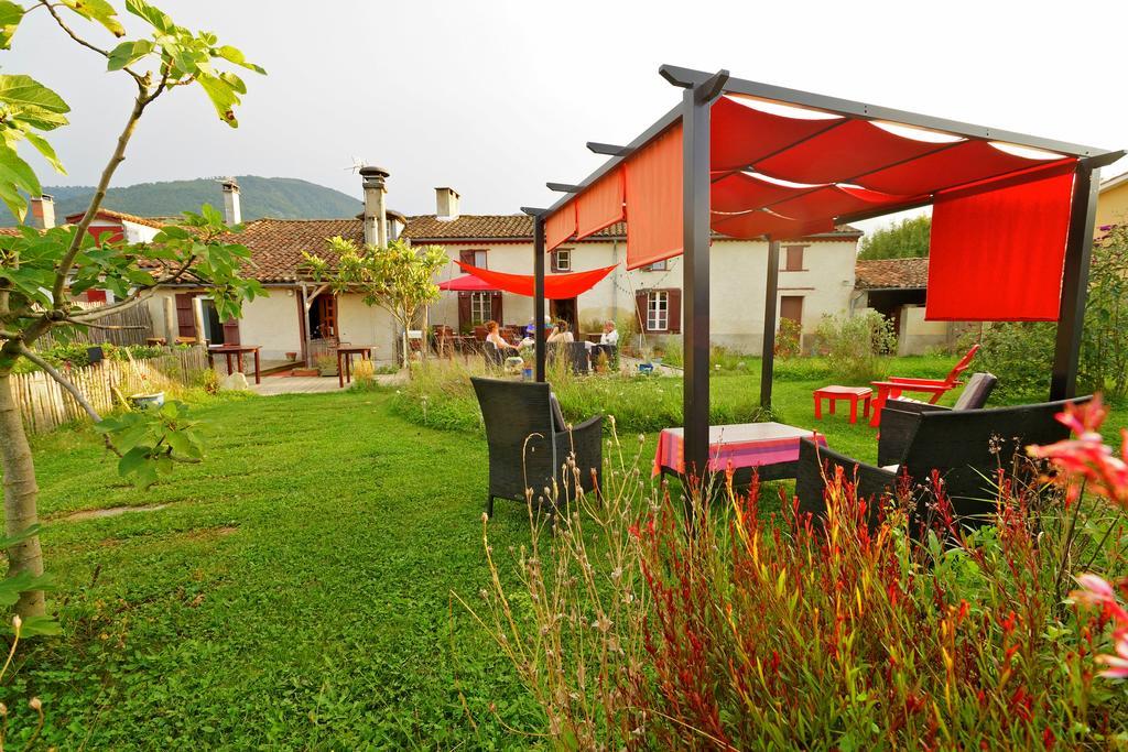 Logis Hotel Restaurant La Barguillere Saint-Pierre-de-Riviere Экстерьер фото